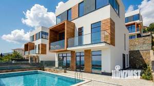 Дом 246м&sup2;, 3-этажный, участок 4 сот.  