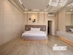 Дом 360м&sup2;, 3-этажный, участок 8 сот.  