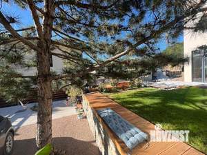 Коттедж 294м&sup2;, 2-этажный, участок 9 сот.  