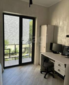 Дом 109м&sup2;, 2-этажный, участок 3 сот.  