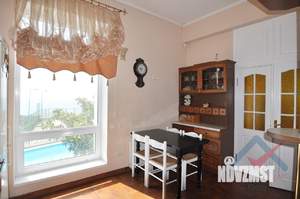 Дом 550м², 3-этажный, участок 12 сот.  