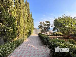 Дом 215м&sup2;, 3-этажный, участок 12 сот.  