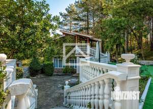 Дом 280м&sup2;, 3-этажный, участок 22 сот.  