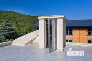 Дом 146м&sup2;, 3-этажный, участок 3 сот.  