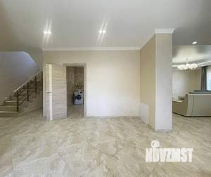 Коттедж 250м², 2-этажный, участок 4 сот.  
