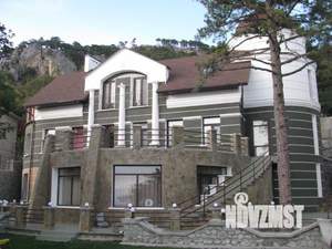 Дом 600м², 3-этажный, участок 12 сот.  