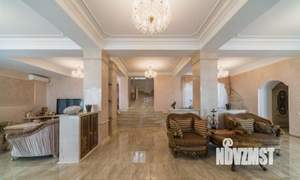 Дом 750м², 3-этажный, участок 24 сот.  