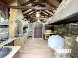 Дом 267м&sup2;, 3-этажный, участок 86 сот.  