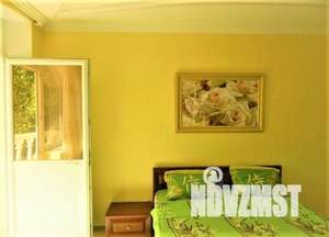 Дом 240м², 3-этажный, участок 2 сот.  