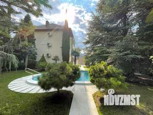 Дом 267м&sup2;, 3-этажный, участок 86 сот.  