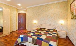 Дом 347м², 2-этажный, участок 6 сот.  