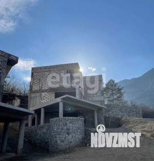 Дом 372м², 3-этажный, участок 4 сот.  