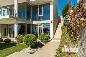 Дом 800м&sup2;, 3-этажный, участок 8 сот.  