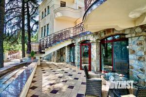 Дом 414м&sup2;, 4-этажный, участок 14 сот.  