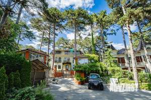 Дом 414м², 3-этажный, участок 10 сот.  