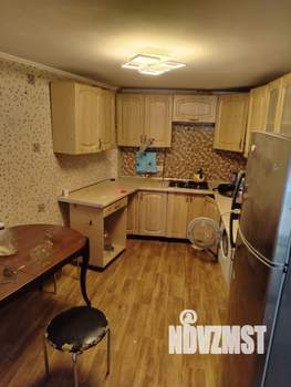 Дом 100м&sup2;, 3-этажный, участок 4 сот.  