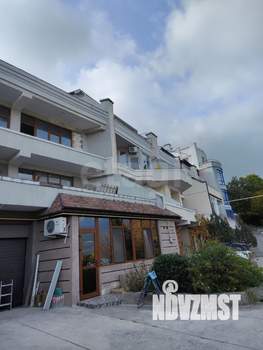 Таунхаус 170м&sup2;, 3-этажный, участок 1 сот.  