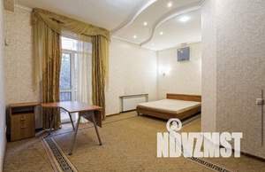 Дом 486м&sup2;, 3-этажный, участок 5 сот.  