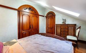 Дом 580м², 3-этажный, участок 12 сот.  