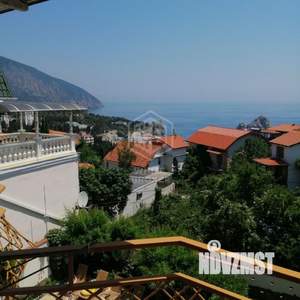 Дом 363м², 3-этажный, участок 4 сот.  