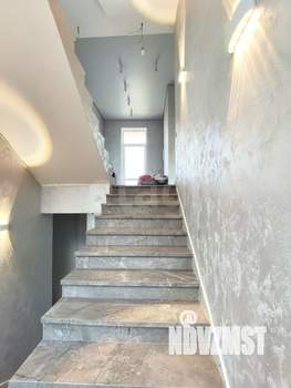 Дом 371м&sup2;, 3-этажный, участок 8 сот.  