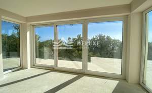 Дом 475м&sup2;, 3-этажный, участок 4 сот.  