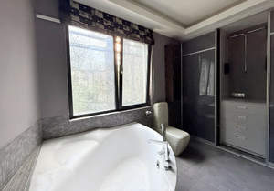 Дом 426м&sup2;, 4-этажный, участок 3 сот.  