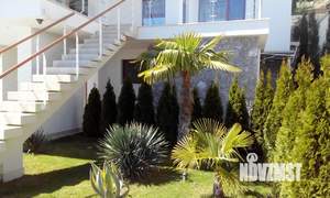 Дом 800м&sup2;, 4-этажный, участок 6 сот.  