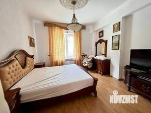 Дом 400м&sup2;, 2-этажный, участок 20 сот.  