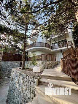 Дом 267м&sup2;, 3-этажный, участок 4 сот.  