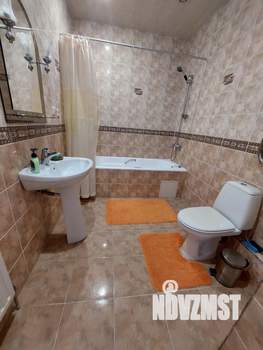 Дом 440м², 3-этажный, участок 5 сот.  