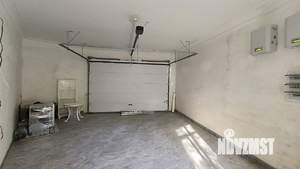 Коттедж 250м², 3-этажный, участок 8 сот.  