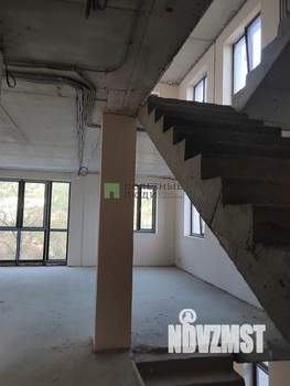 Дом 460м², 3-этажный, участок 10 сот.  