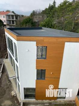 Дом 306м&sup2;, 3-этажный, участок 4 сот.  