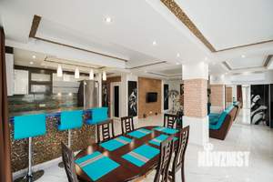 Коттедж 300м&sup2;, 3-этажный, участок 4 сот.  