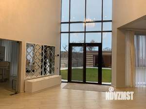 Дом 280м&sup2;, 2-этажный, участок 10 сот.  