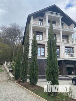 Дом 916м², 4-этажный, участок 39 сот.  