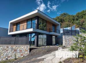 Дом 170м², 2-этажный, участок 4 сот.  