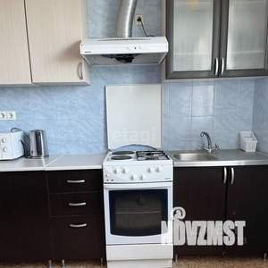 Дом 150м&sup2;, 3-этажный, участок 1 сот.  