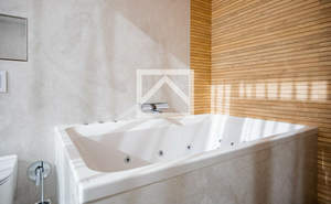 Дом 153м&sup2;, 3-этажный, участок 2 сот.  