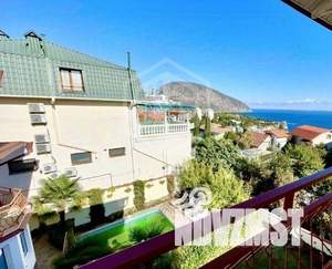 Дом 363м², 3-этажный, участок 4 сот.  