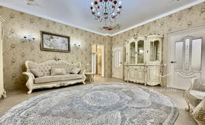 Дом 185м&sup2;, 2-этажный, участок 3 сот.  