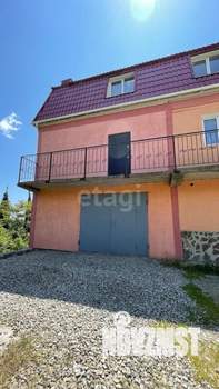 Дом 150м&sup2;, 3-этажный, участок 1 сот.  