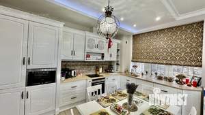 Дом 289м&sup2;, 3-этажный, участок 15 сот.  