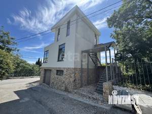 Таунхаус 150м&sup2;, 3-этажный, участок 1 сот.  