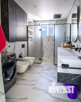 Дом 170м&sup2;, 3-этажный, участок 7 сот.  