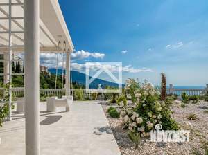 Дом 1160м&sup2;, 3-этажный, участок 8 сот.  