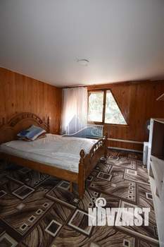 Дом 400м&sup2;, 3-этажный, участок 7 сот.  