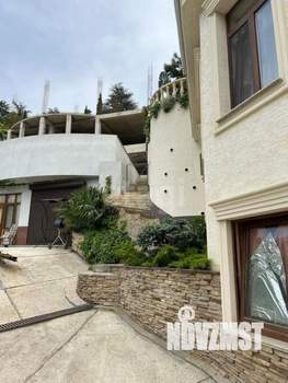 Дом 294м&sup2;, 3-этажный, участок 8 сот.  