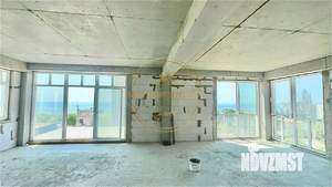 Дом 300м&sup2;, 3-этажный, участок 6 сот.  